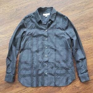 Burberry Black Novacheck Chic Feminine Edgy Trendy Button Down Shirt Size 6